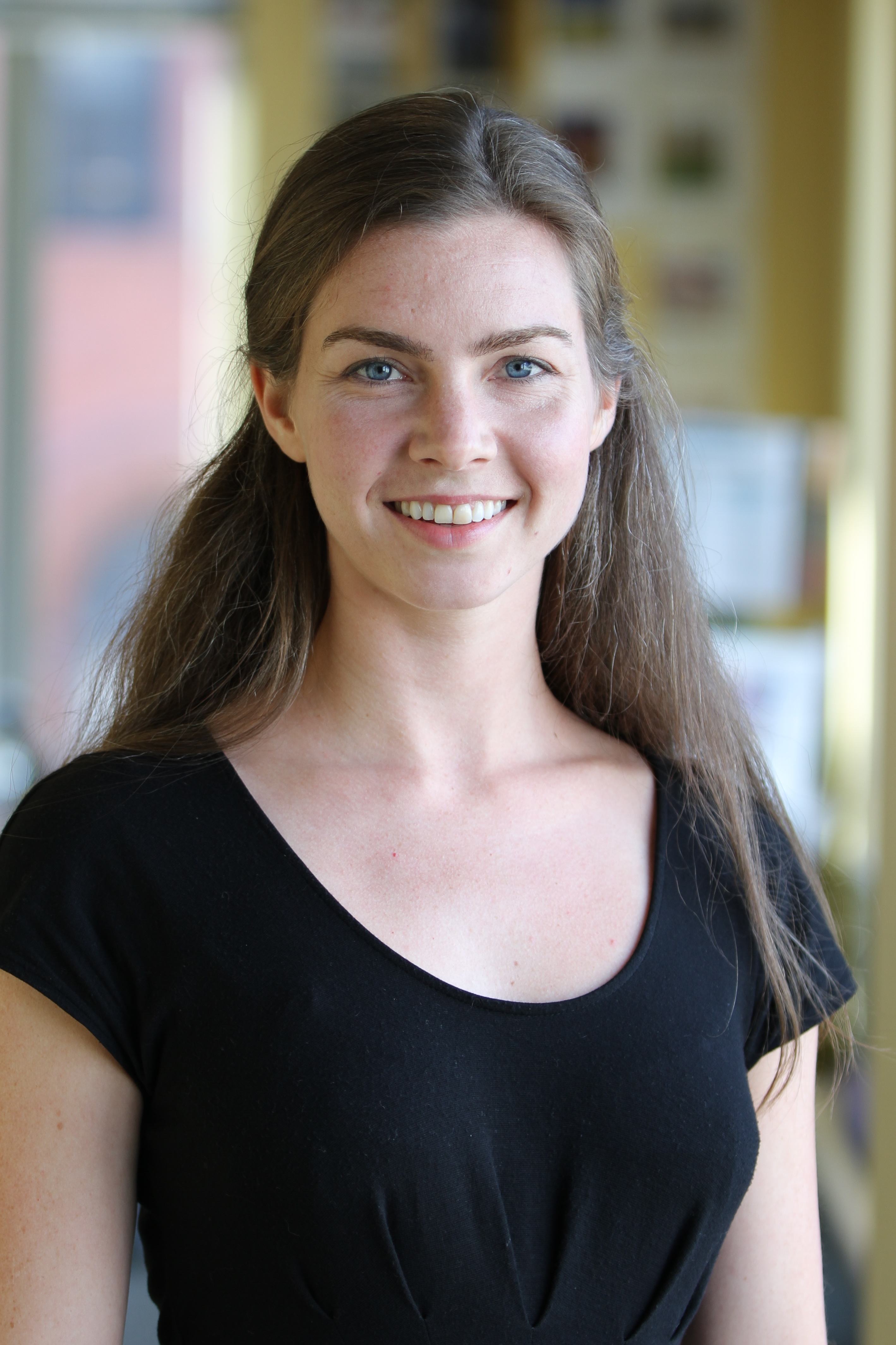 Headshot of Suzanne Ozment