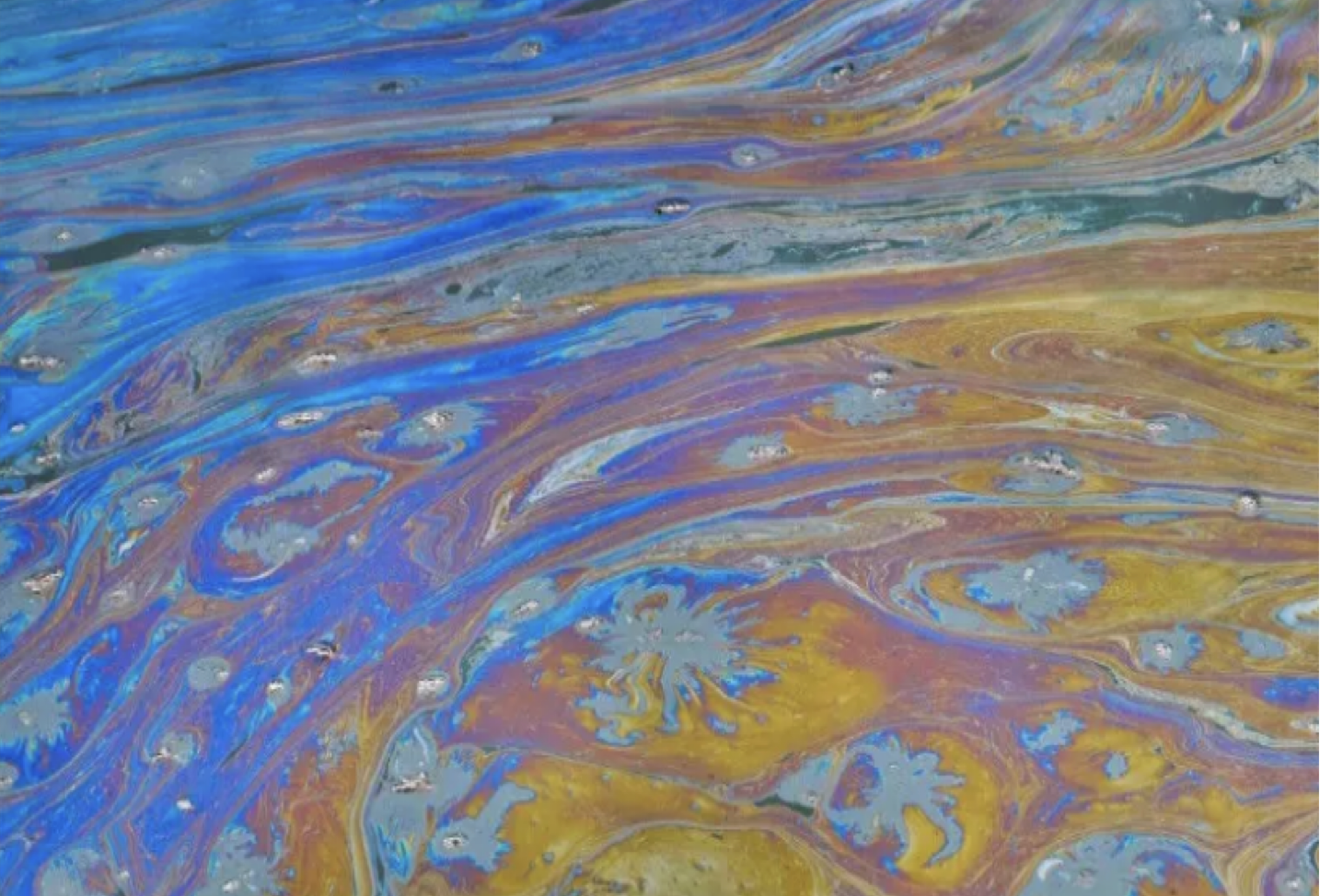 oil spill on water