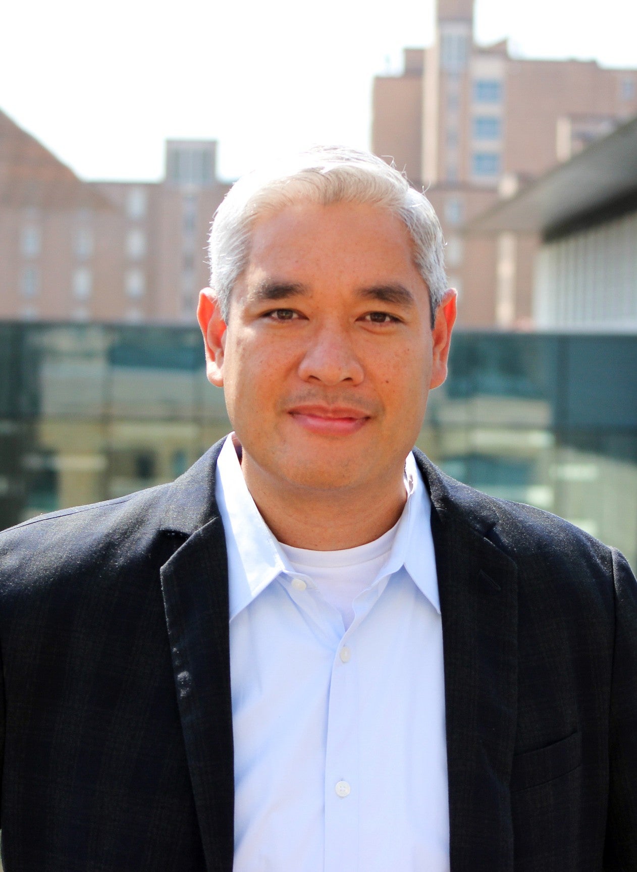 Headshot of Bayani Cardenas