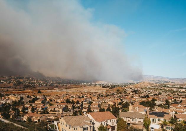 Wildfire in Valencia, Newhall, Santa Clarita area