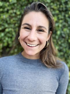 Anastasia Quintana is a professional researcher at UCSB studying the human dimensions of small-scale fisheries management and coastal conservation in Latin America and worldwide.